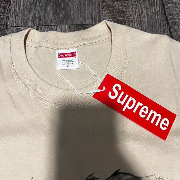 supreme t-shirt - Picture 3 of 3